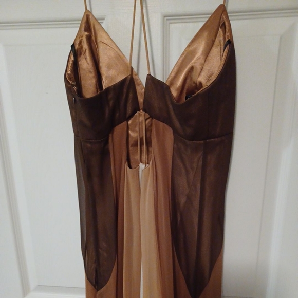 100 % Silk Colour Block Spaghetti strap backless dress - Picture 4 of 6